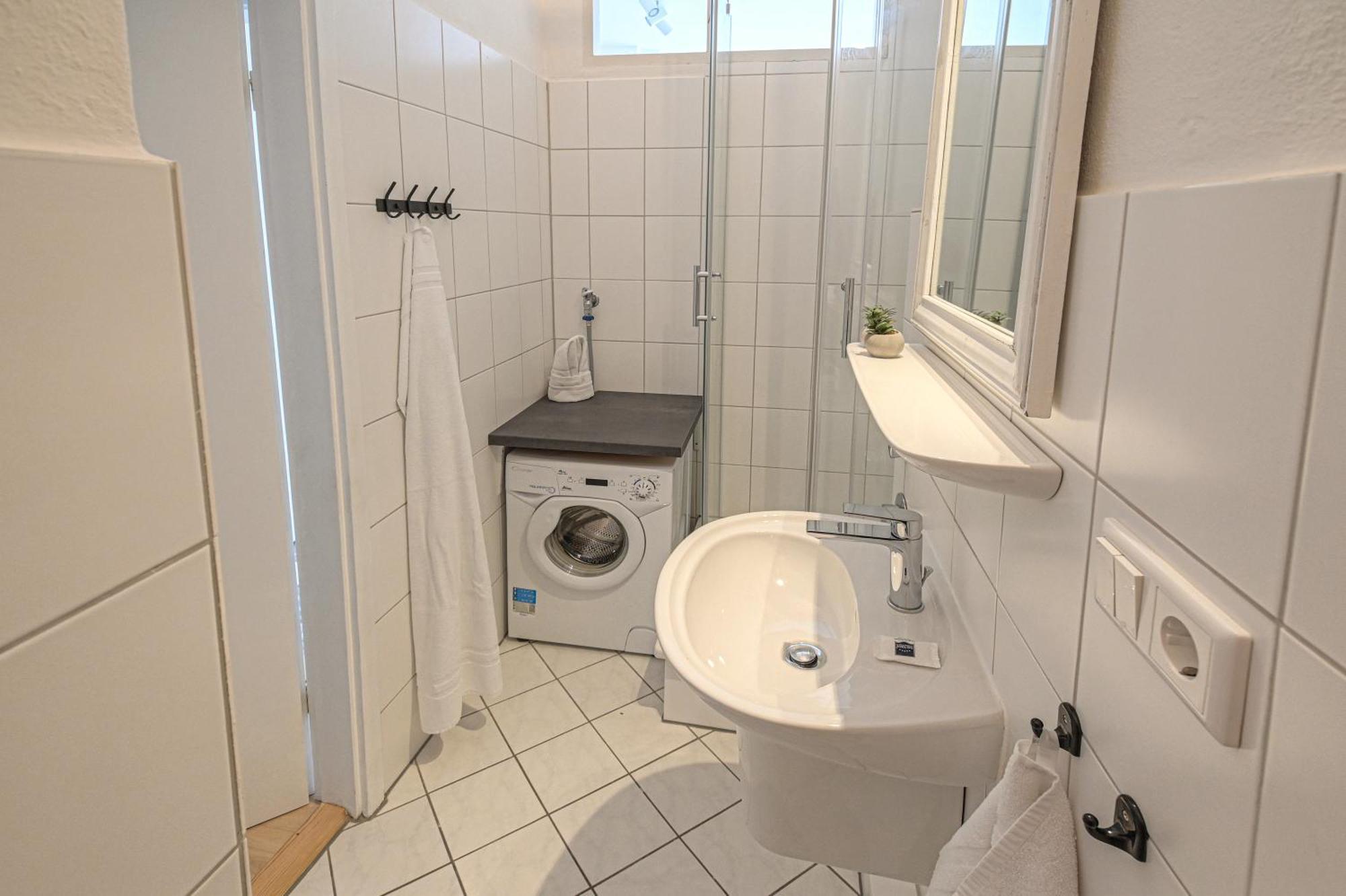 Mittendrin - Apartment Mit 2 Balkonen Sehr Zentral Flensburg Exterior photo